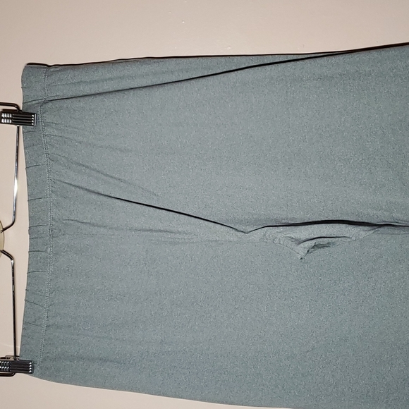 F21 Plus Sizes Wide Leg Pants - Picture 5 of 5